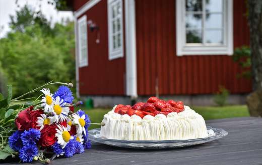 Tasty sweet strawberries cake