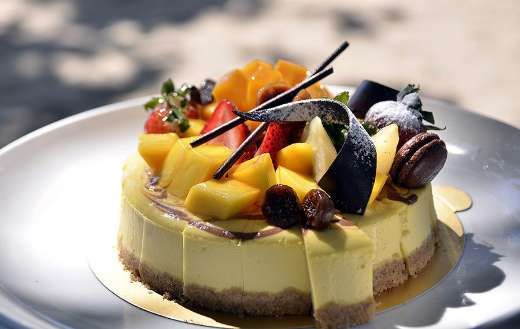 Pastry torte cake online