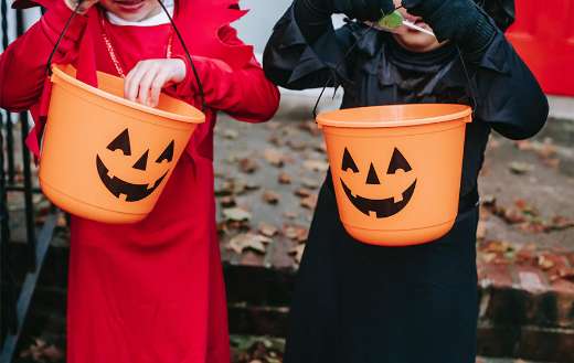Kids halloween bukkets for candies