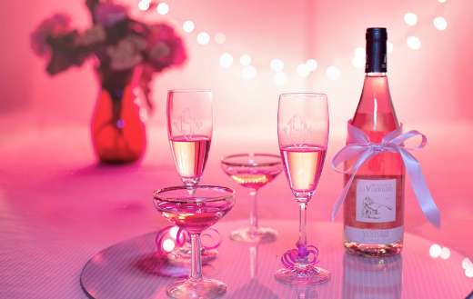 Pink champagne online