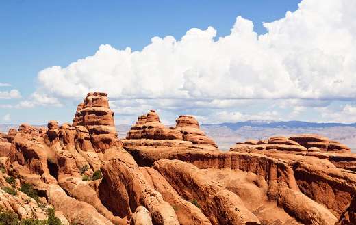 Mountain scenery puzzle