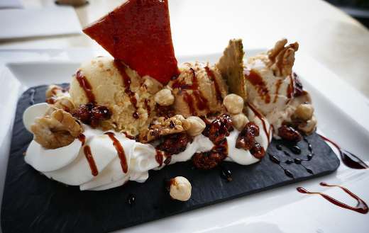 Chocolate dessert ice