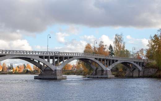 River bridge online