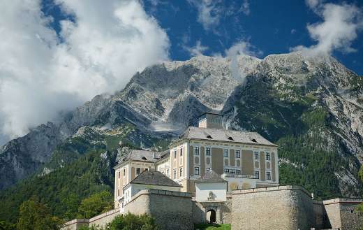 Castle mountain vies scenery