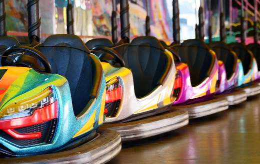 Theme park bumper car ride