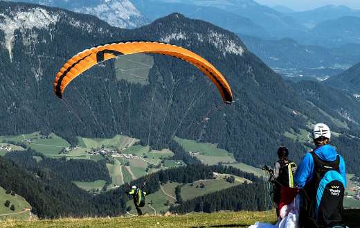 Kite flying paraglider