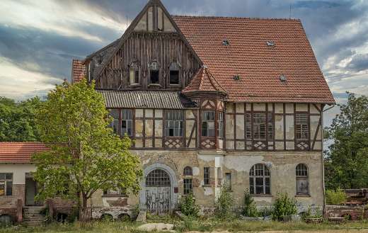 Ruins old house image
