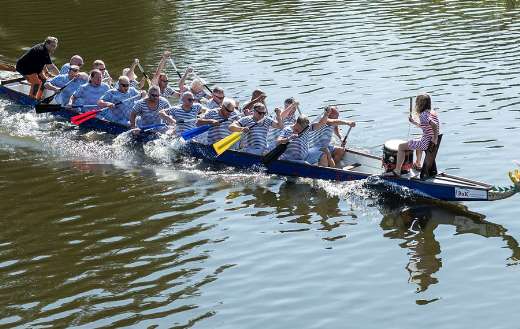 Dragon boat racing