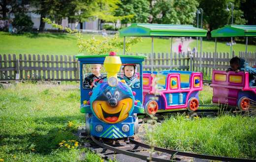 Kids train rides online