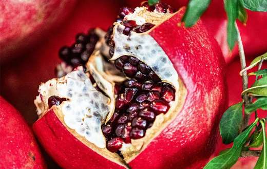 Pomegranate juicy fruits