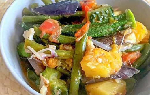 Typical filipino mix vegetables pinakbet