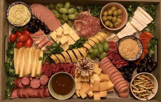 Charcuterie board puzzle