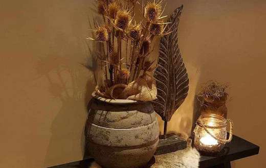 Decoration in the top of bank