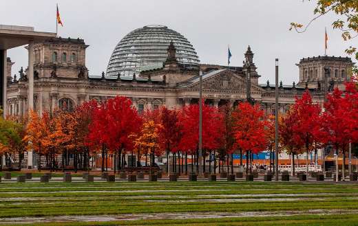 Houses of parliament building dome autumn