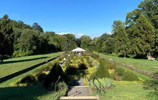 Deep cut garden middletown Monmouth county