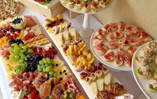 Different kinds of finger foods