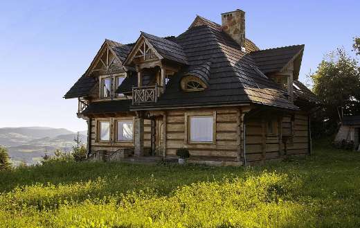 Cabin structure up the mountain