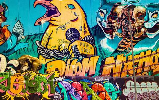 Street art in the wall