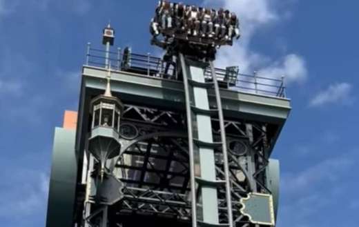 Baron 1898 Efteling steel floorlees dive coaster