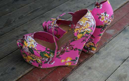 Multicoloured floral sandal
