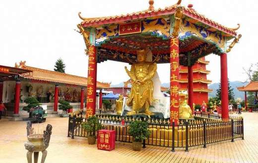 Skanda Pavilion of the ten thousand buddhas monastery
