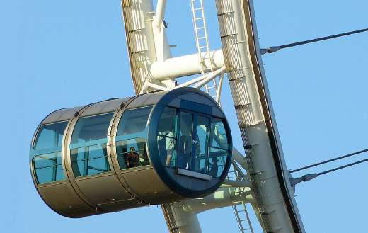 Capsules of the Singapore flyer