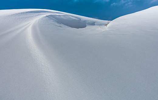 New Zealand snowdrift image