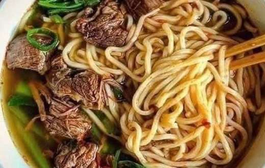 Beef soup yum online