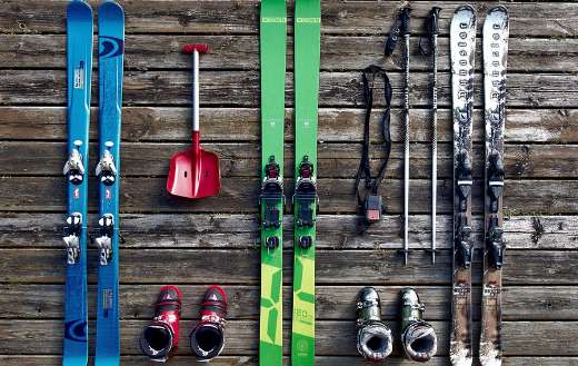 Backcountry ski equipments